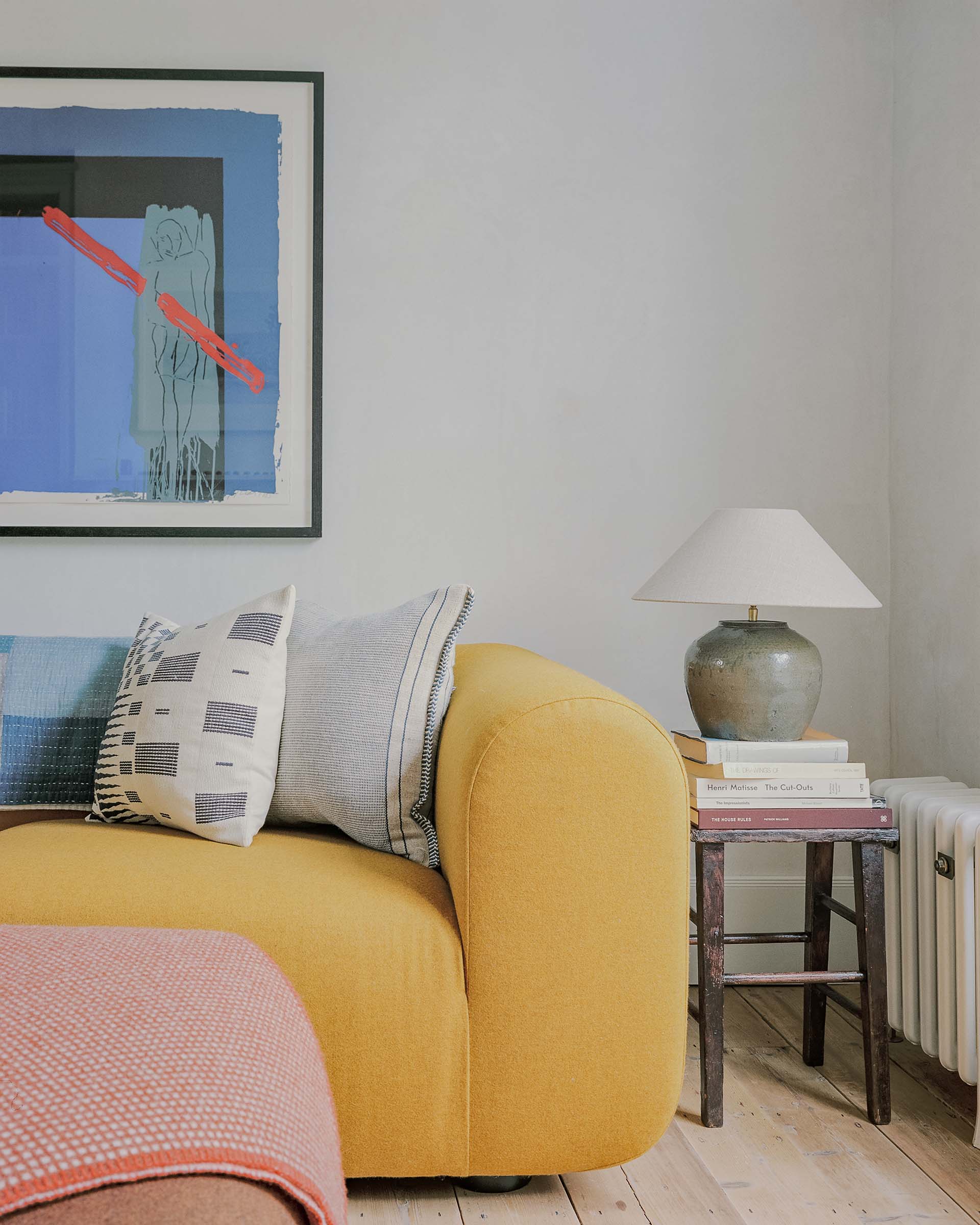 Hampstead georgian house: architect designed refurbishment with modern furniture, timber floor and cast iron radiators